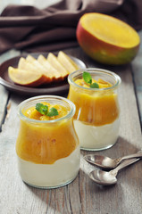 Yogurt with mango