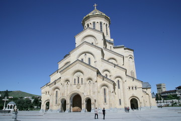 Fototapeta na wymiar Kościół Świętej Sameba Tbilisi Gruzja thrinity