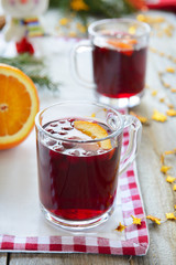 Hot red wine with cranberries and orange
