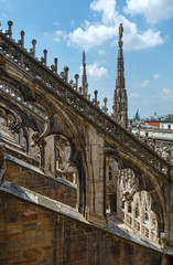 Fototapeta na wymiar Dach Katedrą Mediolan (Włochy)