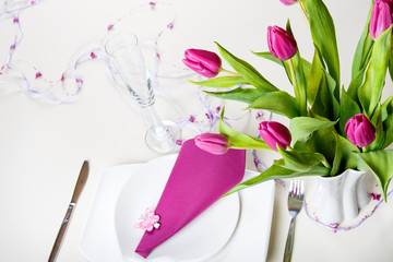 Table set decoration in purple