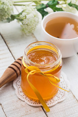Fresh honey and tea