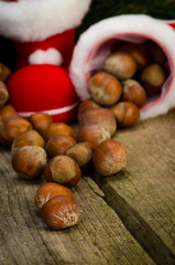 weihnachtliche nussdekoration