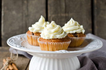Cupcakes with cream cheese