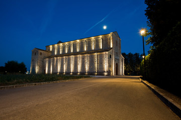 Montecosaro, Abbazia di Santa Maria a Piè di Chienti