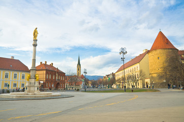Virgin Mary statue in front of the Zagreb cathedral
