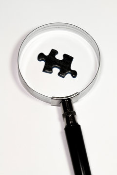 Schwarzes Puzzleteilchen