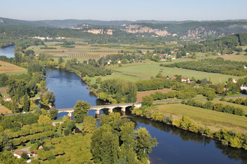 Fototapeta na wymiar Dordogne rzeki od miasta Domme, Francja