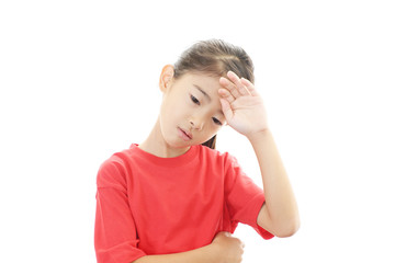 疲れた表情の女の子