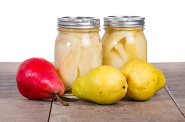 Pears and canned pears in jars © zigzagmtart