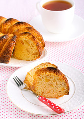 Slices of ring cake