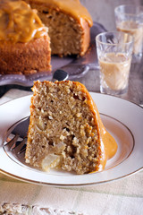 cake with caramel frosting
