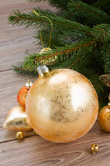 golden ball decoration