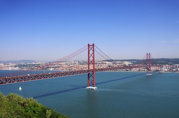 Lissabon Bruecke - Lisbon bridge 04