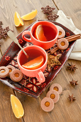 Teezeit mit Plaetzchen