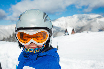 Fototapeta na wymiar Skiing, winter, family