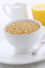 delicious and healthy crisped rice cereal