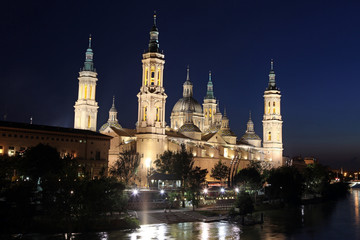 View of the basilica of the Virgen del Pilar and Ebro river, Zar