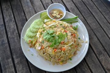 Fried rice with seafood