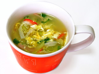 カップ中華卵スープ