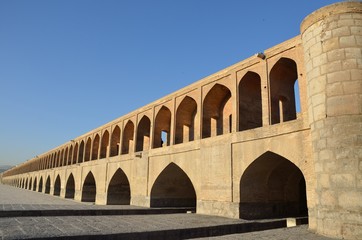 Fototapeta na wymiar Si-o-se Pol in Isfahan,Iran