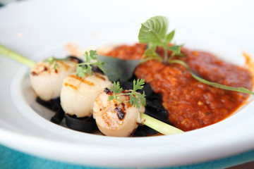 spaghetti with scallop