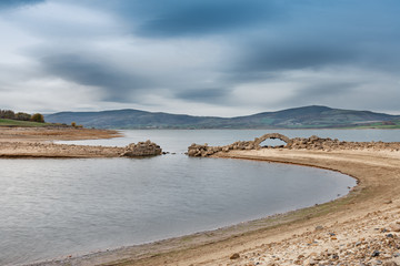 Arija, pantano del Ebro 01