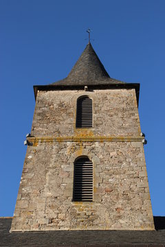 Le clocher de l'&eacute;glise de Lubersac (Corr&egrave;ze)