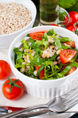 vegetable salad with spinach