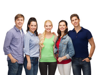 Obraz premium group of standing smiling students