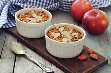 Apple crumble