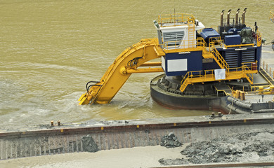 Dredging in the Panama Canal
