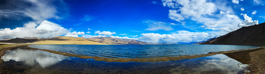 Fototapeta na wymiar Panorama of lake Tso Moriri in Himalayas, Ladakh