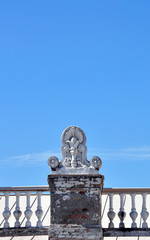 Obraz premium decorative ornament of stone against the sky