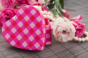 pink heart box with pearls and flowers