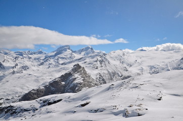 Fototapeta na wymiar Alpejski krajobraz, Szwajcaria