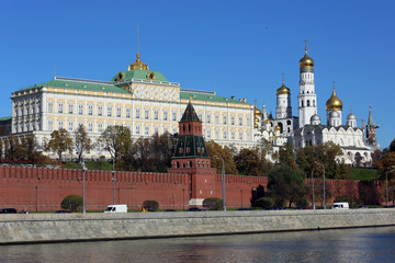 Obraz premium Московский кремль и Кремлевская набережная.