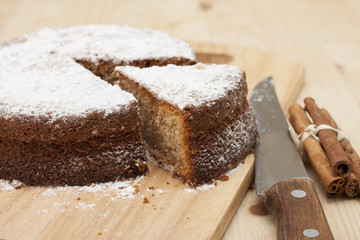 Rusks pie with cinnamon and powdered sugar.