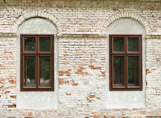 Fototapeta na wymiar Okna w domu