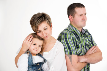 Vater ist sauer über besorgte Mutter