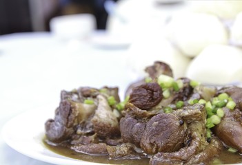 Stewed pork leg