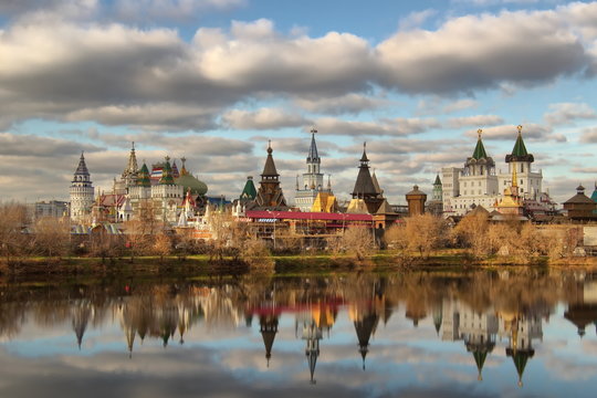 The Kremlin to Izmailovo