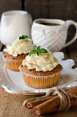 Cupcakes with cream cheese