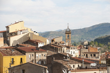 Fototapeta na wymiar Monistrol de Montserrat wioska pod klasztorem, w Hiszpanii