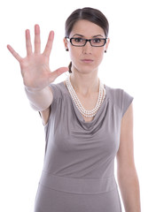 Frau isoliert - abwehrende Haltung - Stopp - Mobbing