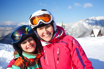 Fototapeta na wymiar Skiing, winter, family