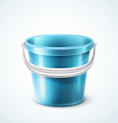 Plastic bucket © Elymas