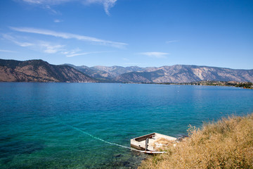 Fototapeta premium Clear Lake and Mountains