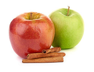 Red and green apples, cinnamon sticks