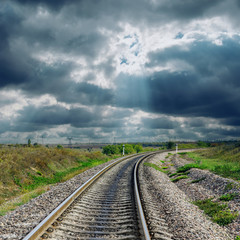 railroad goes to dramatic horizon